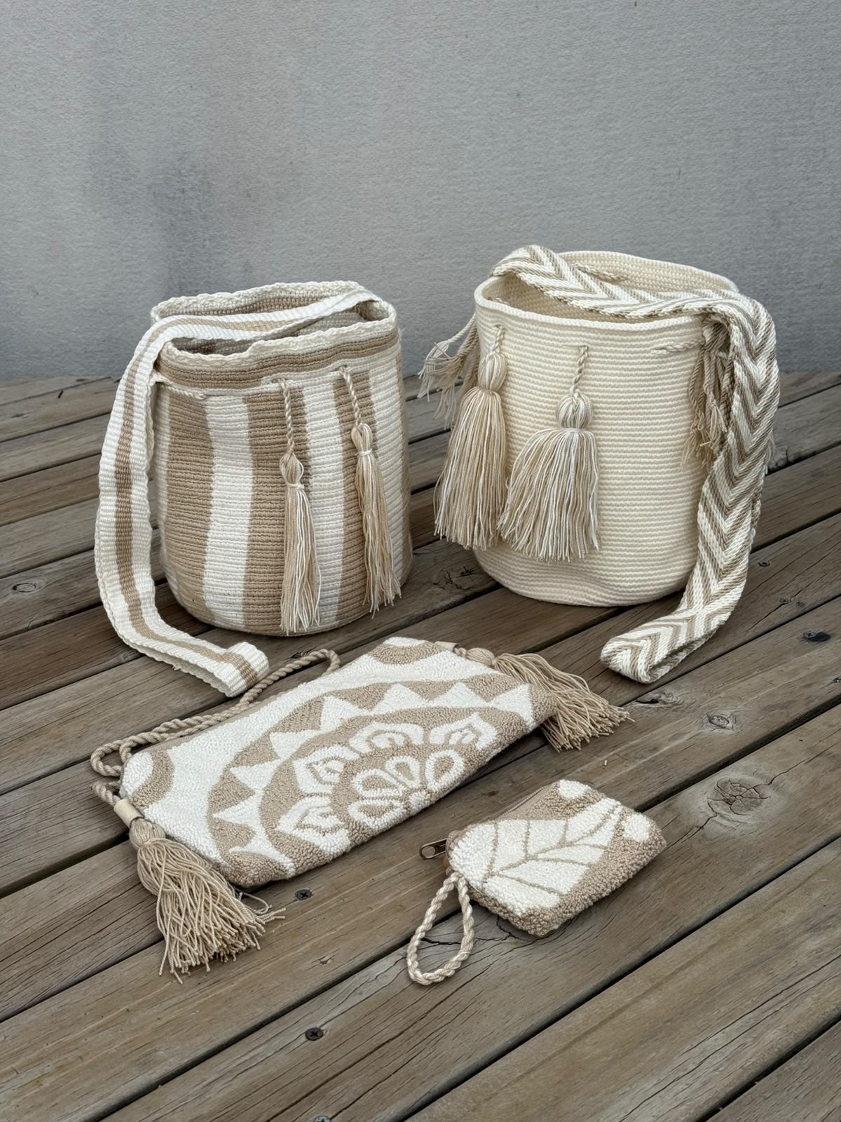 Combo Especial: 2 Mochilas MEDIANAS + (Sobre Wayuu + Monedero GRATIS)