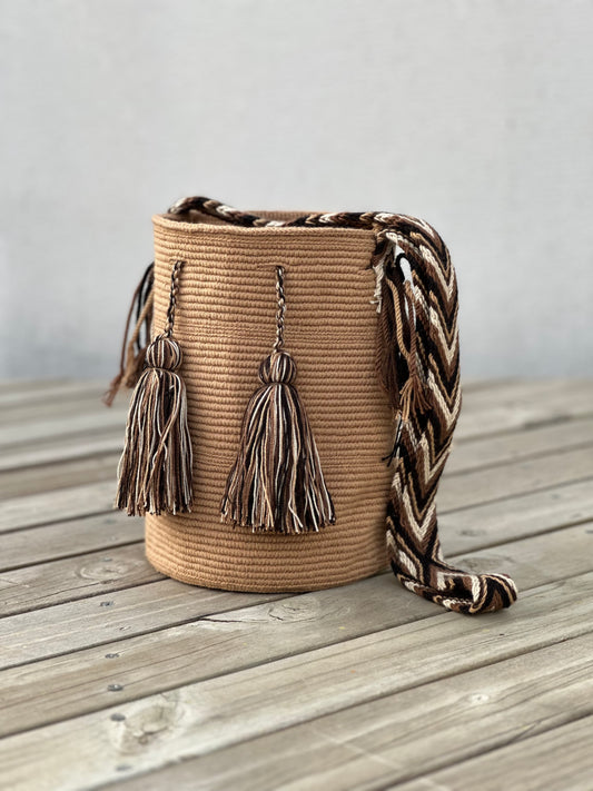 Mochila MEDIANA Unicolor🌟 (21x18)