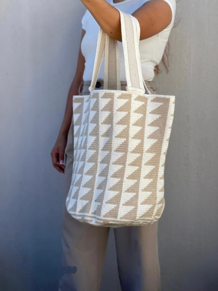 Mochilon Wayuu Edición Limitada (40x34)