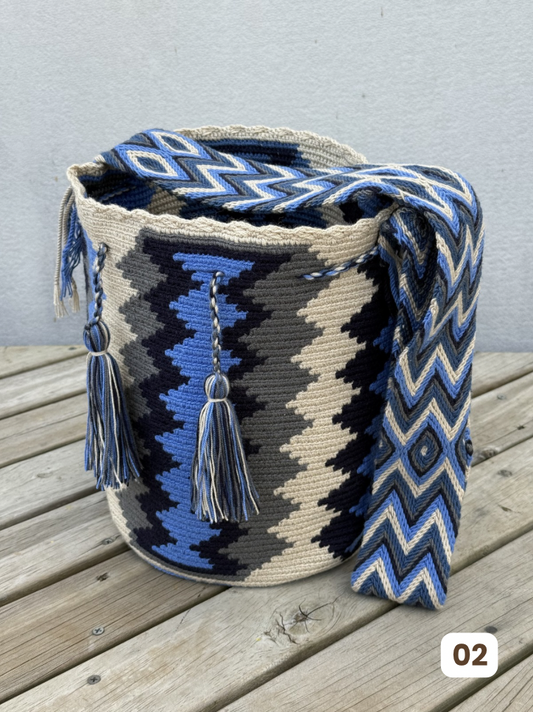 Mochilas GRANDE Diseño Hombre 🔹🩶 (31x28)