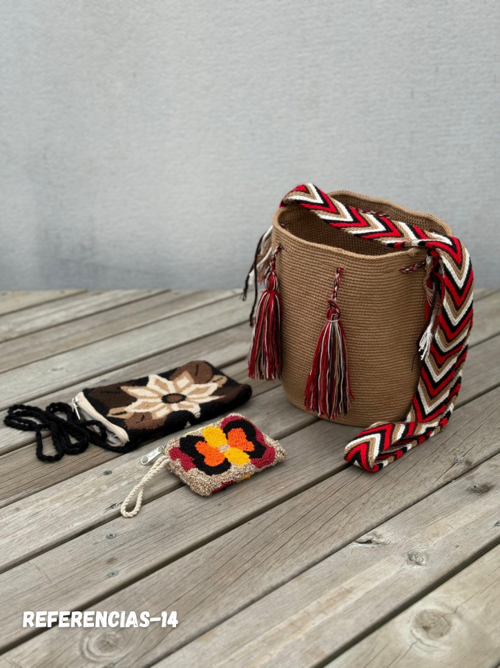 ✨Combo – Mochila Mediana + Portacelular + Monedero 🎁 – (22x20 cm)