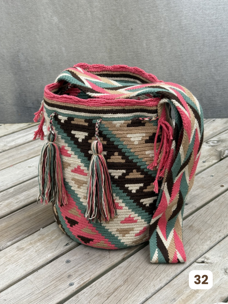 Mochila GRANDE Tonos Guayaba (31x28)