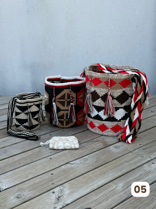 ✨Combo Completo- 3 Mochilas + Monedero Artesanal🎁🧶