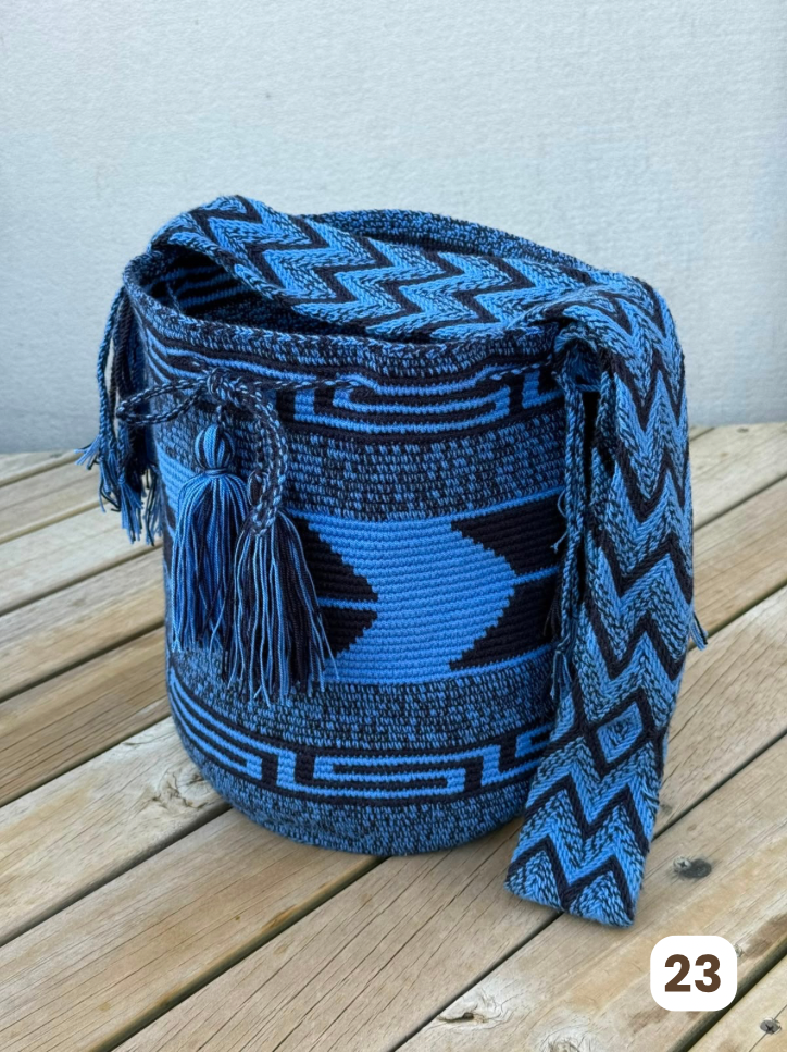 Mochilas GRANDE Diseño Hombre 🔹🩶 (31x28)