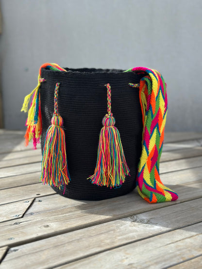 Mochila GRANDE Negra⚫️ 🎩(31x28)