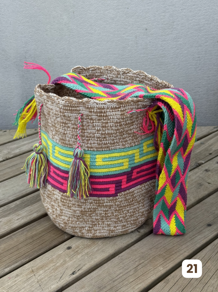 Mochilas GRANDE Matizadas💫 (31x28)