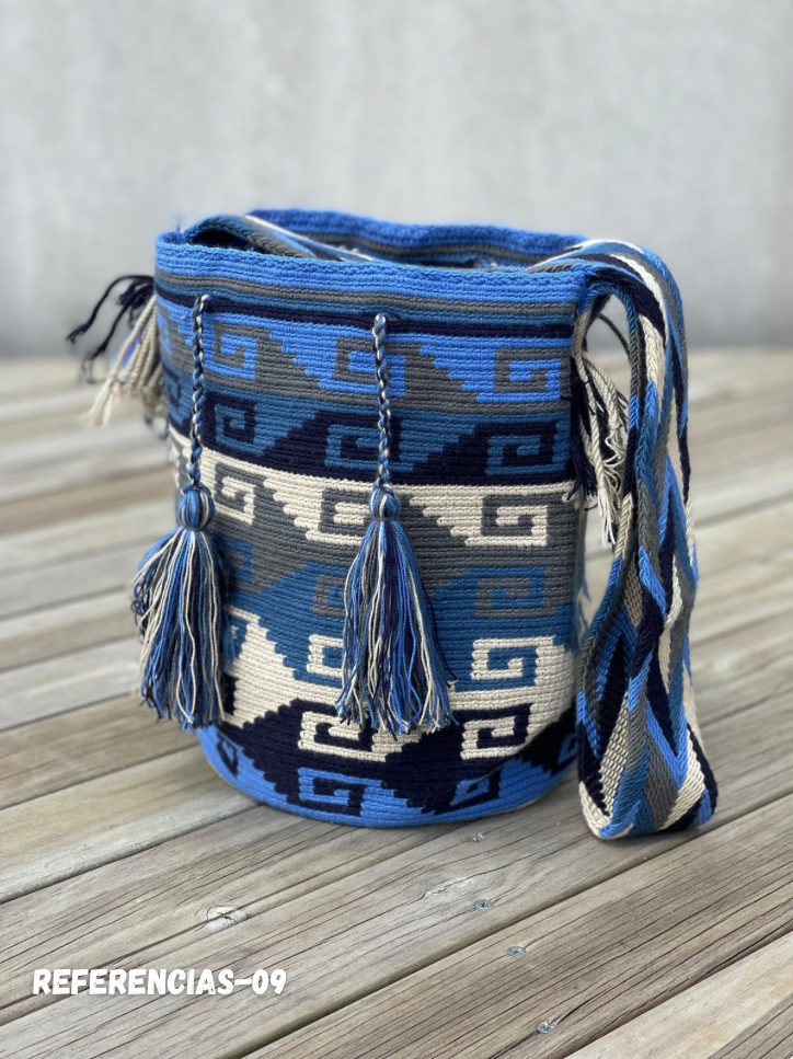 Mochilas GRANDE Diseño Hombre 🔹🩶 (31x28)