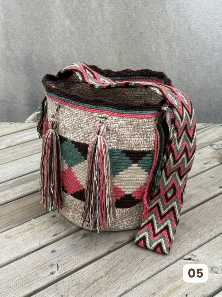 Mochila GRANDE Tonos Guayaba (31x28)