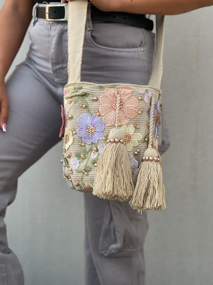 Mochila Recamada MEDIANA Primavera🌸🌷💎 (22x20)