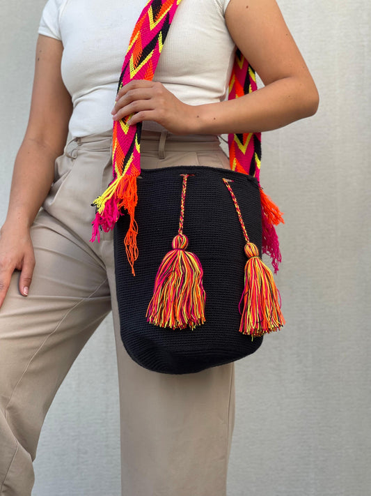 Mochila GRANDE Negra⚫️ 🎩(31x28)