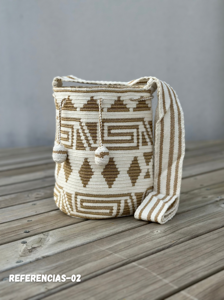 MEDIANA PREMIUM Detalles en SEDA⭐️✨ (22x20)