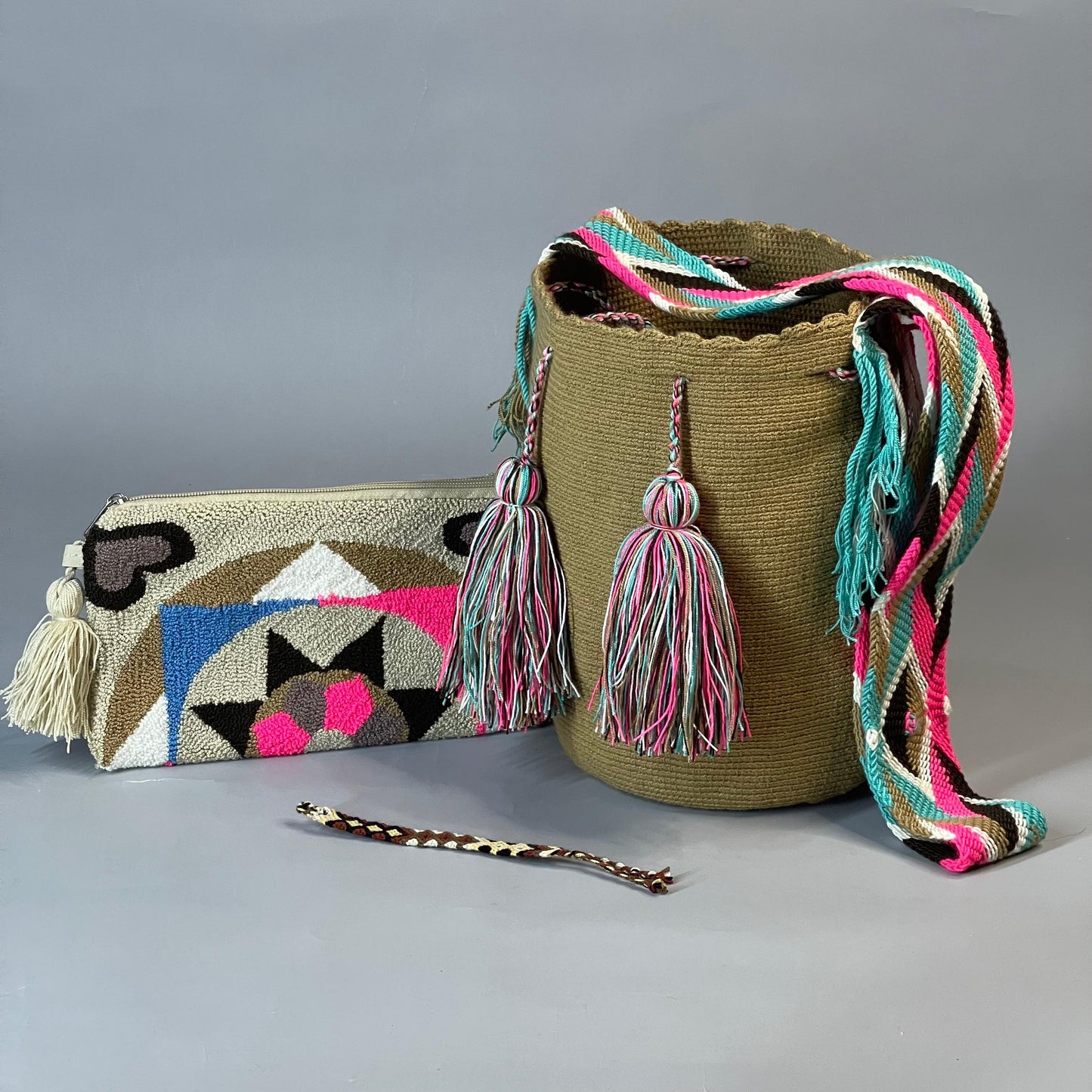 😱Combo Wayuu: Mochila GRANDE + Sobre Tapizado+ (MANILLA GRATIS) 🎁