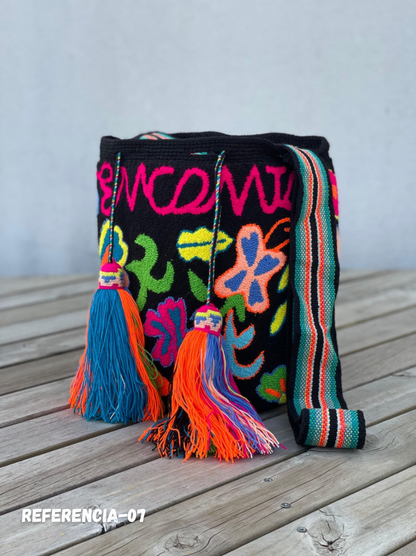 Mochila Tapizada PREMIUM (33x30Cm)🎨✨