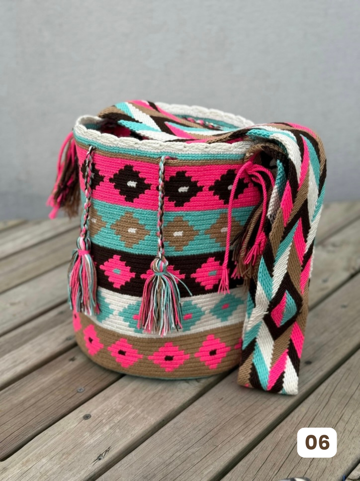 Mochila GRANDE Tonos Rosa🌹💞(31x28)
