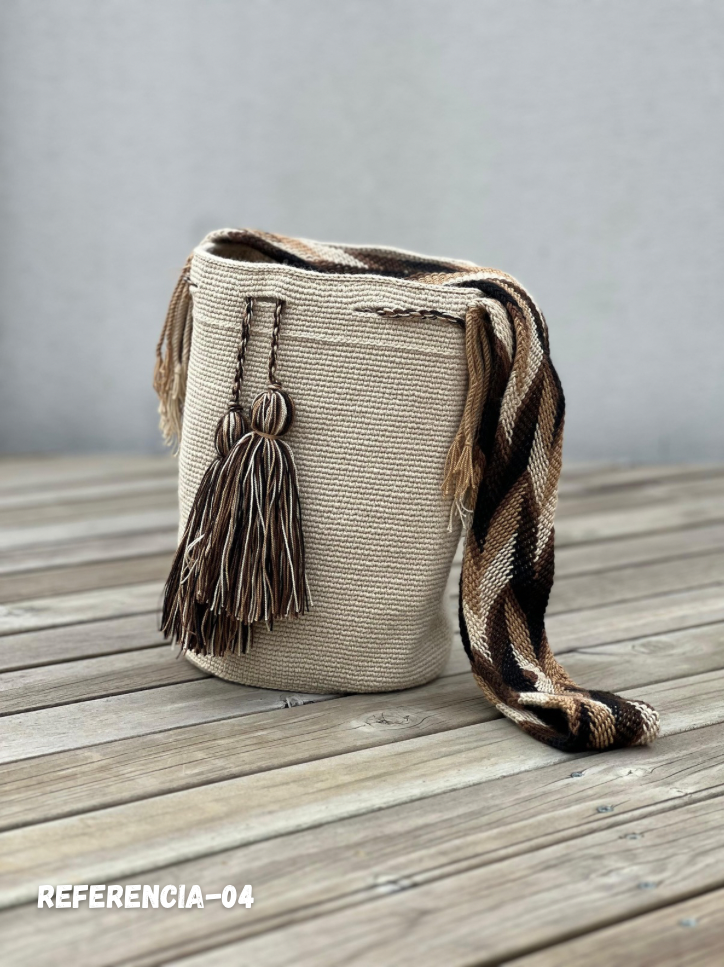 Mochila GRANDE Beige⭐️ (31x28)