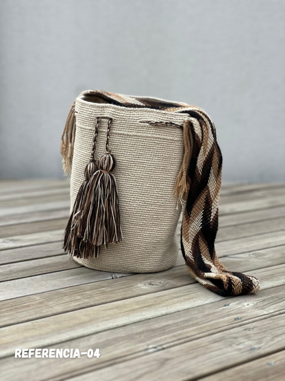 Mochila GRANDE Beige⭐️ (31x28)