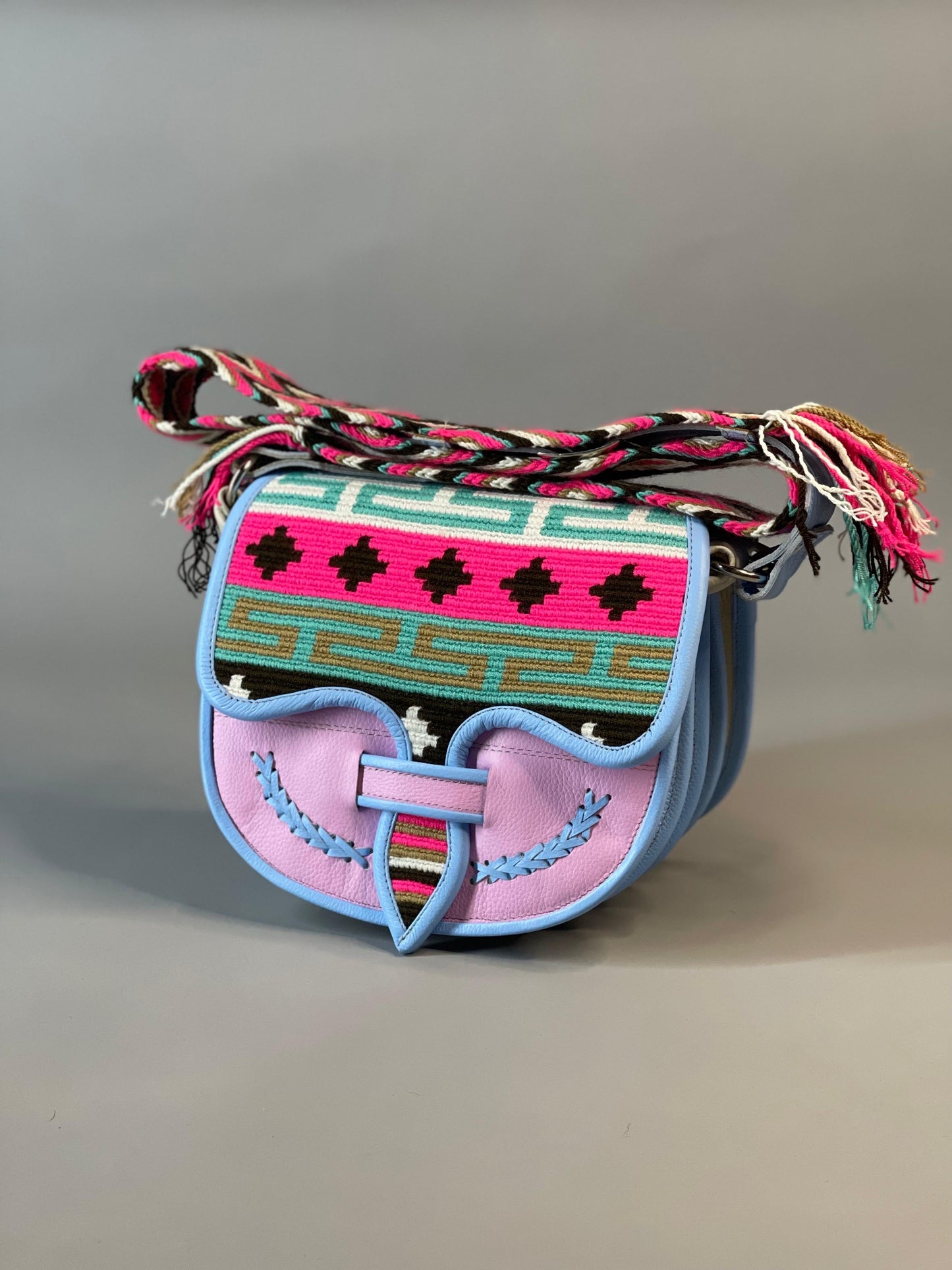 ⭐️ 👜CARRIEL WAYUU    (21x26cm)😍