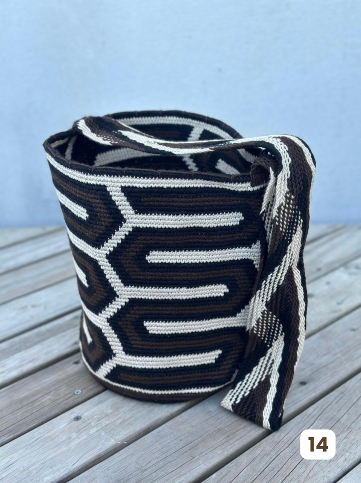 Mochila GRANDE tipo Arhuaca ⭐️🐑(30x28)