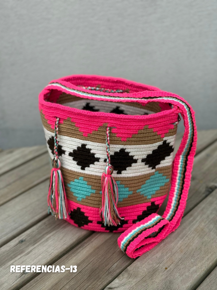 Mochila MEDIANA Tonos Pastel (22x18)⭐️