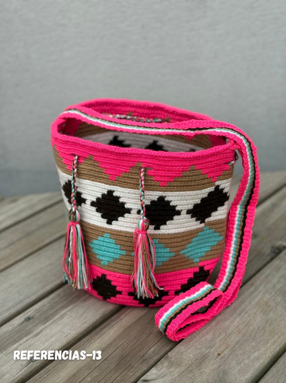 Mochila MEDIANA Tonos Pastel (22x18)⭐️