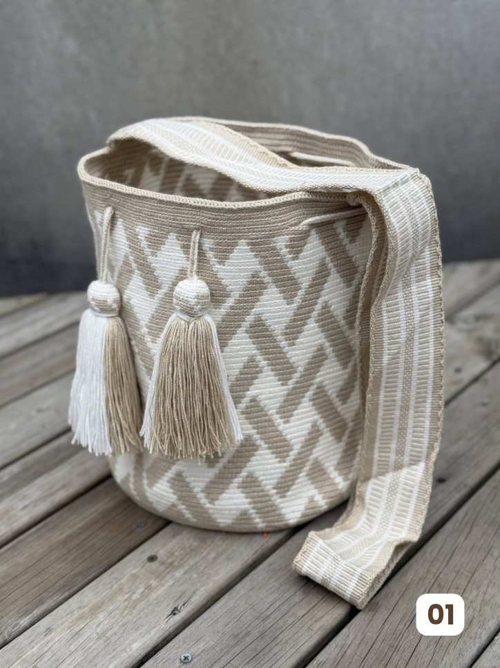 ✨Mochila Gran Reserva de Colección 🏛️🐦‍🔥(32x29 cm)