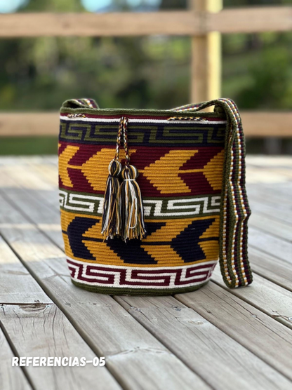 Mochila GRANDE Edición Limitada👑🌟(31x28)