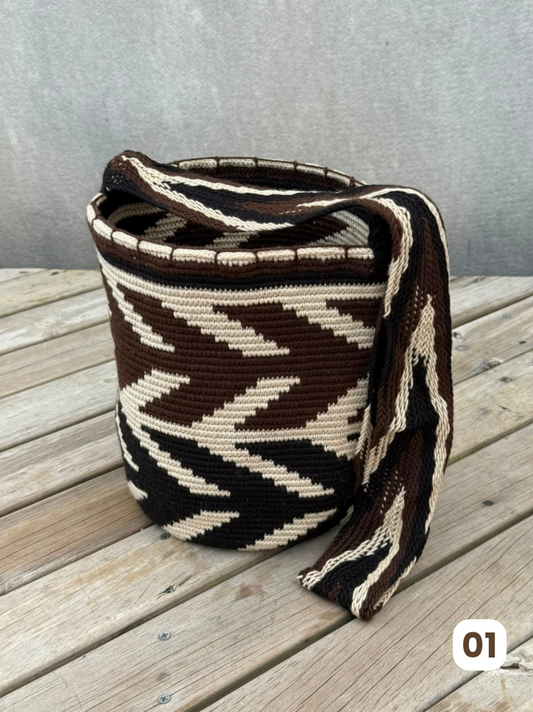 Mochila GRANDE tipo Arhuaca ⭐️🐑(30x28)