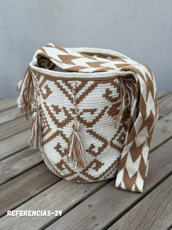 Mochila GRANDE Tonos Tierra🌤️ (31x28)