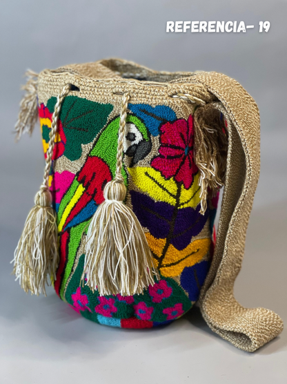 Mochila GRANDE Tapizada (31x28)🦜