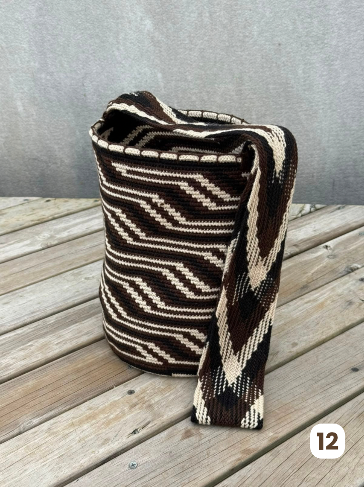 Mochila GRANDE tipo Arhuaca ⭐️🐑(30x28)