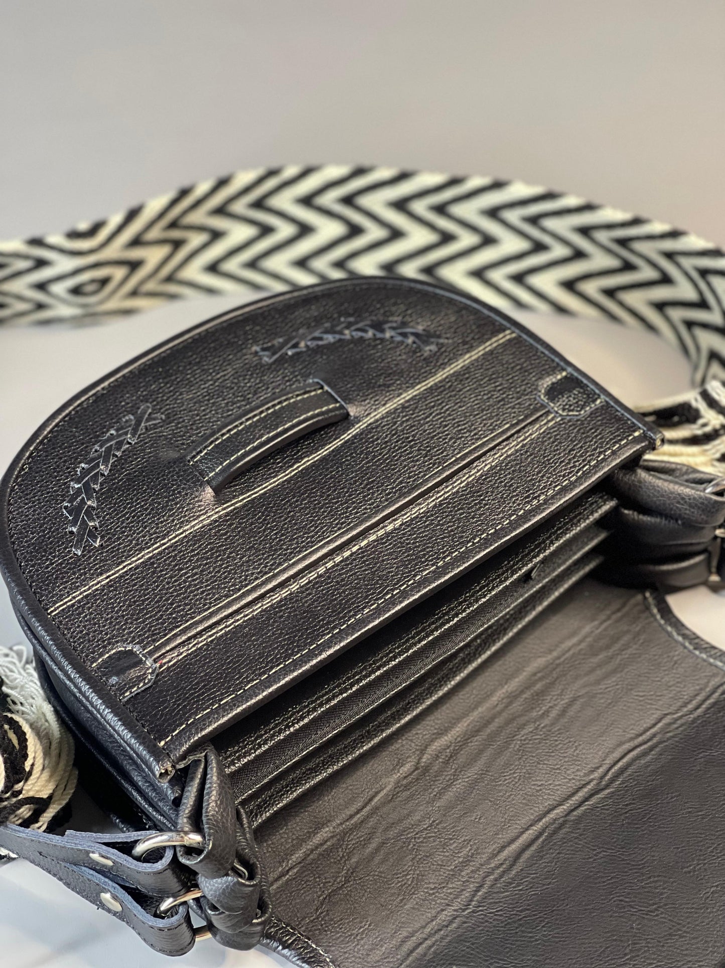 Carriel Wayuu Sombras Elegantes 🖤- Nueva Colección⭐️