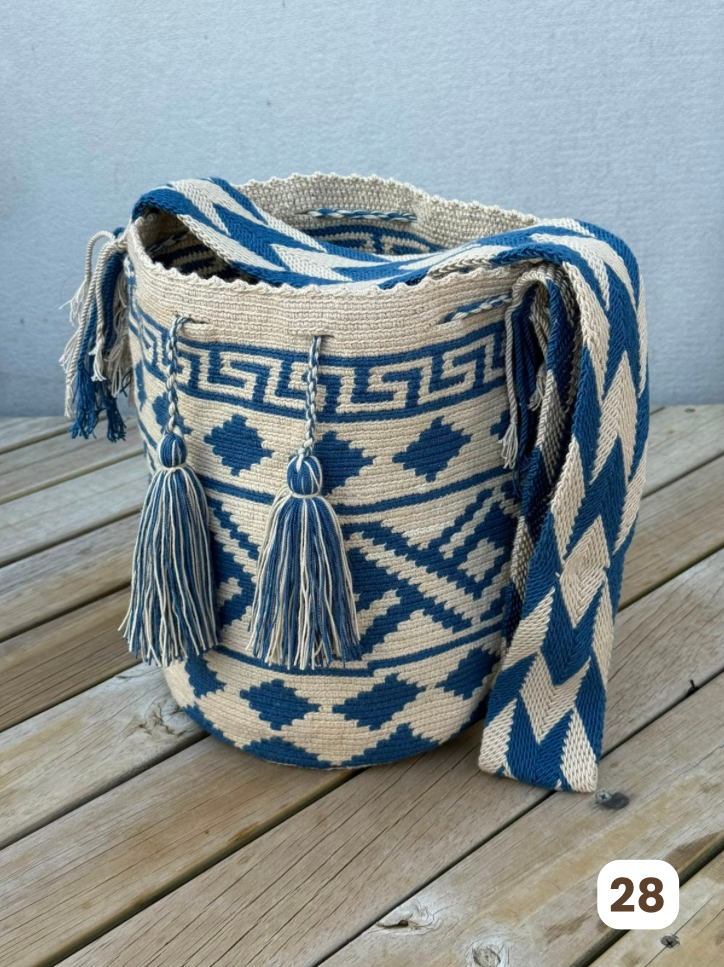 Mochilas GRANDE Diseño Hombre 🔹🩶 (31x28)