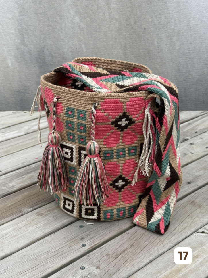 Mochila GRANDE Tonos Guayaba (31x28)
