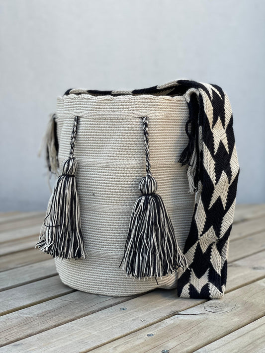 Mochila GRANDE Beige⭐️ (31x28)