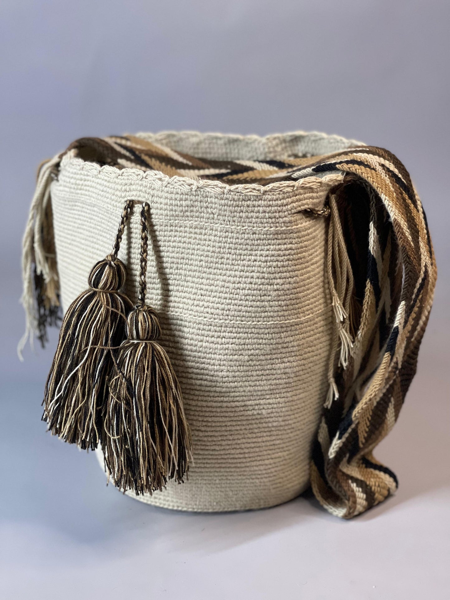 Mochila GRANDE Beige⭐️ (31x28)