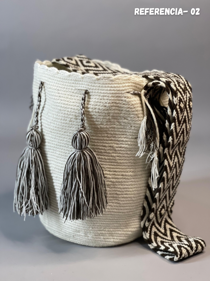 Mochila GRANDE Blanca ⚪️(31x28)