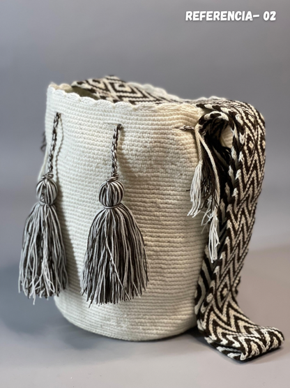 Mochila GRANDE Blanca ⚪️(31x28)