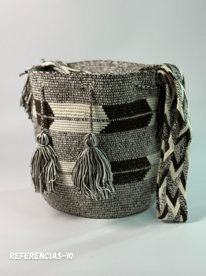 Mochilas GRANDE Diseño Hombre 🔹🩶 (31x28)