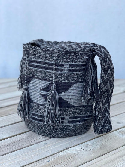 Mochilas GRANDE Diseño Hombre 🔹🩶 (31x28)