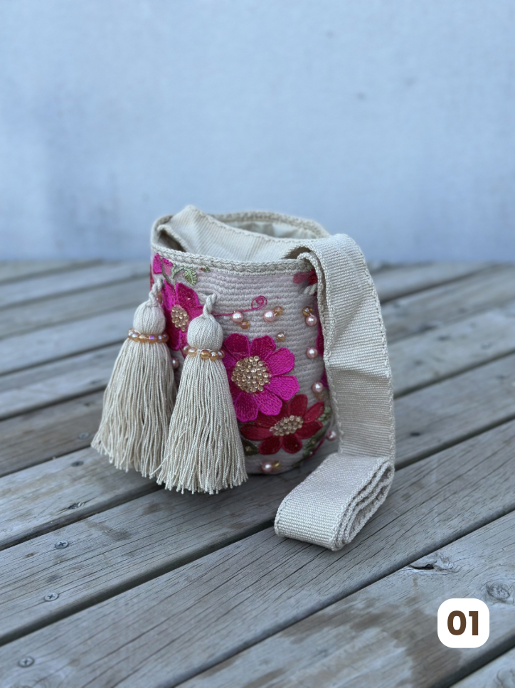 Mochila Recamada PEQUEÑA Primavera🌸🌷💎 (17x15)