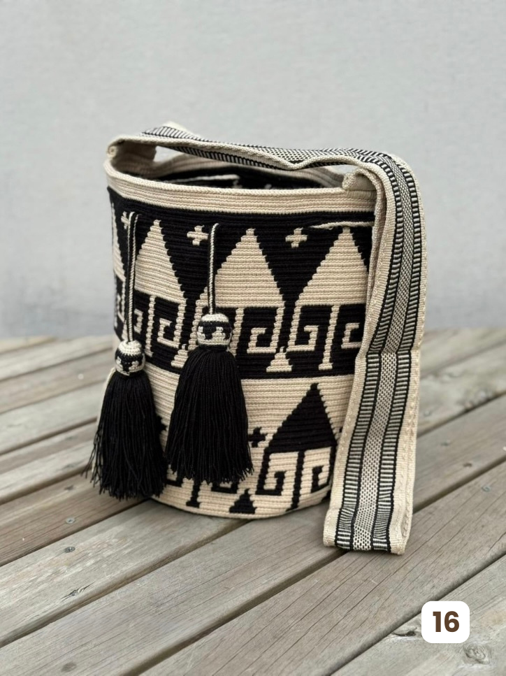 ✨Mochila Gran Reserva de Colección 🏛️🐦‍🔥(32x29 cm)