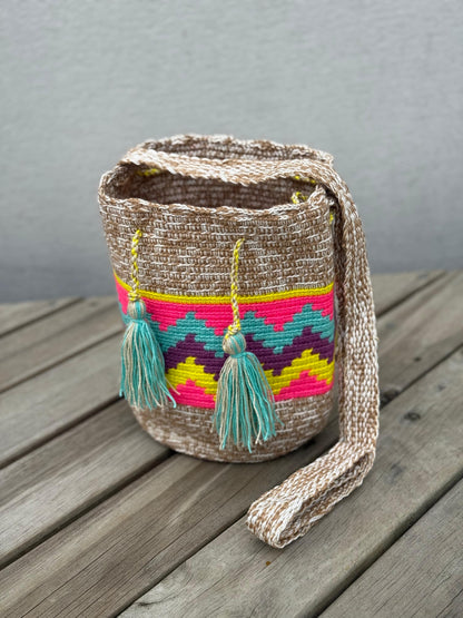 Mochila MEDIANA Tonos Pastel (22x18)⭐️