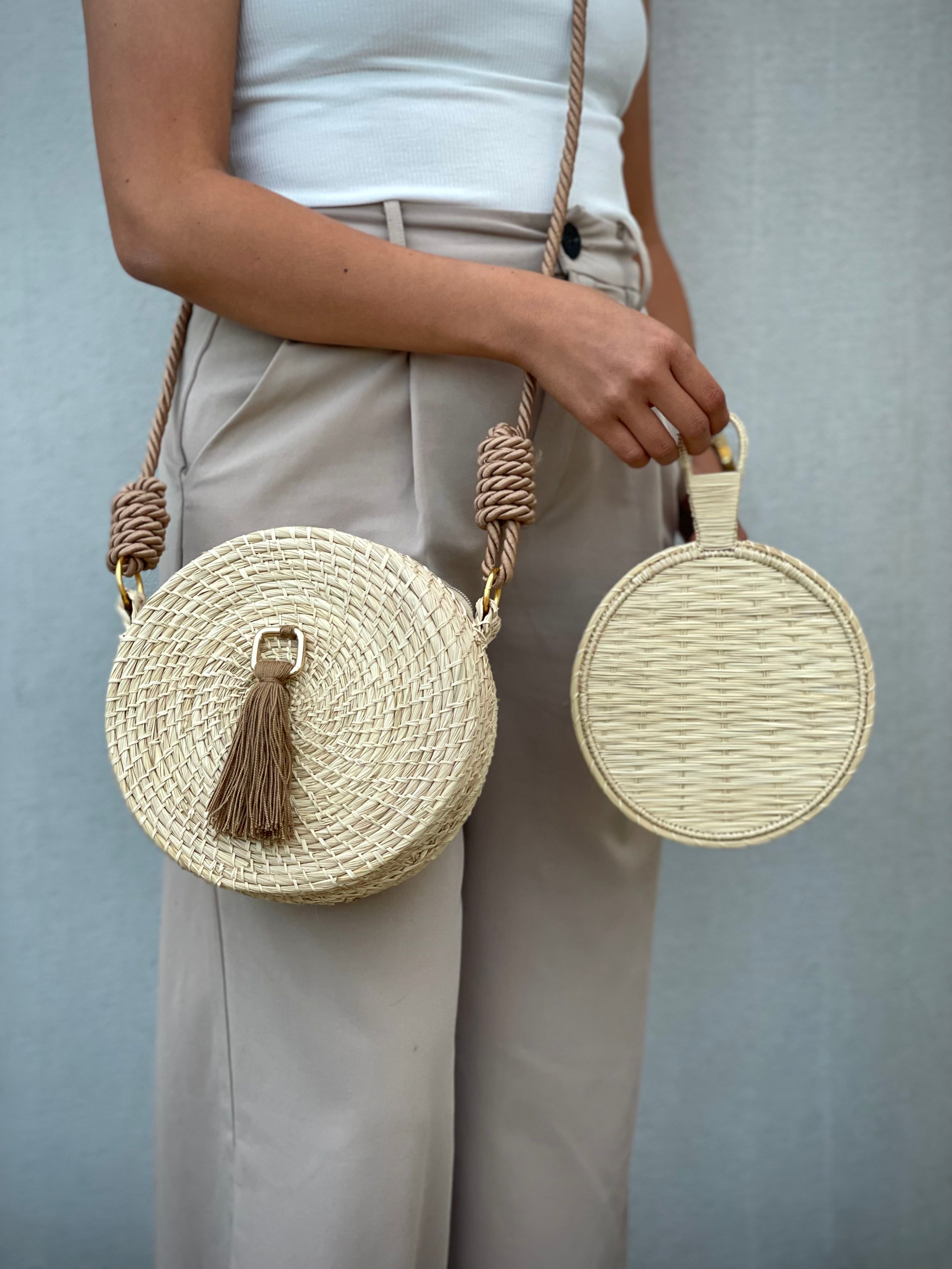 COMBO DE IRACA - Bolso en Forma de Yoyo + (Abanico de Regalo)