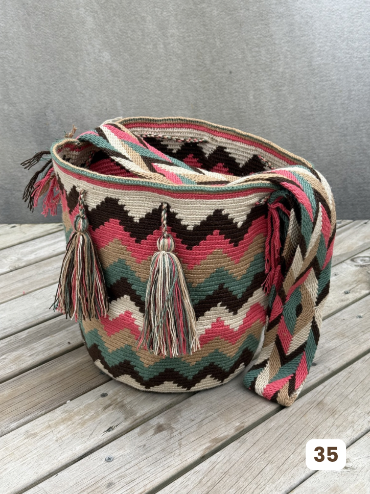 Mochila GRANDE Tonos Guayaba (31x28)