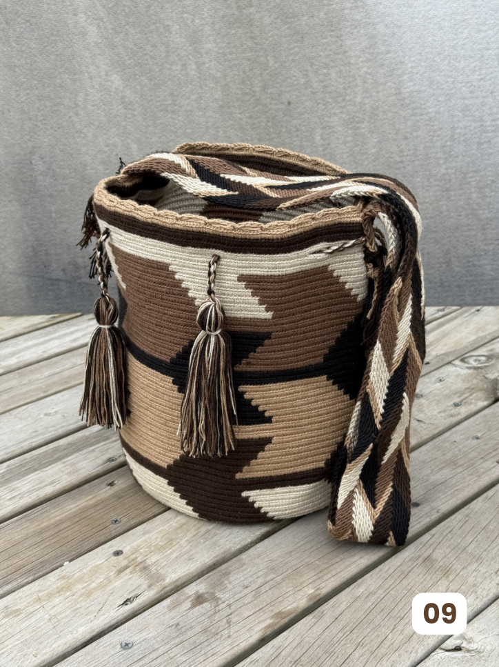 Mochila GRANDE Tonos Tierra🌤️ (31x28)