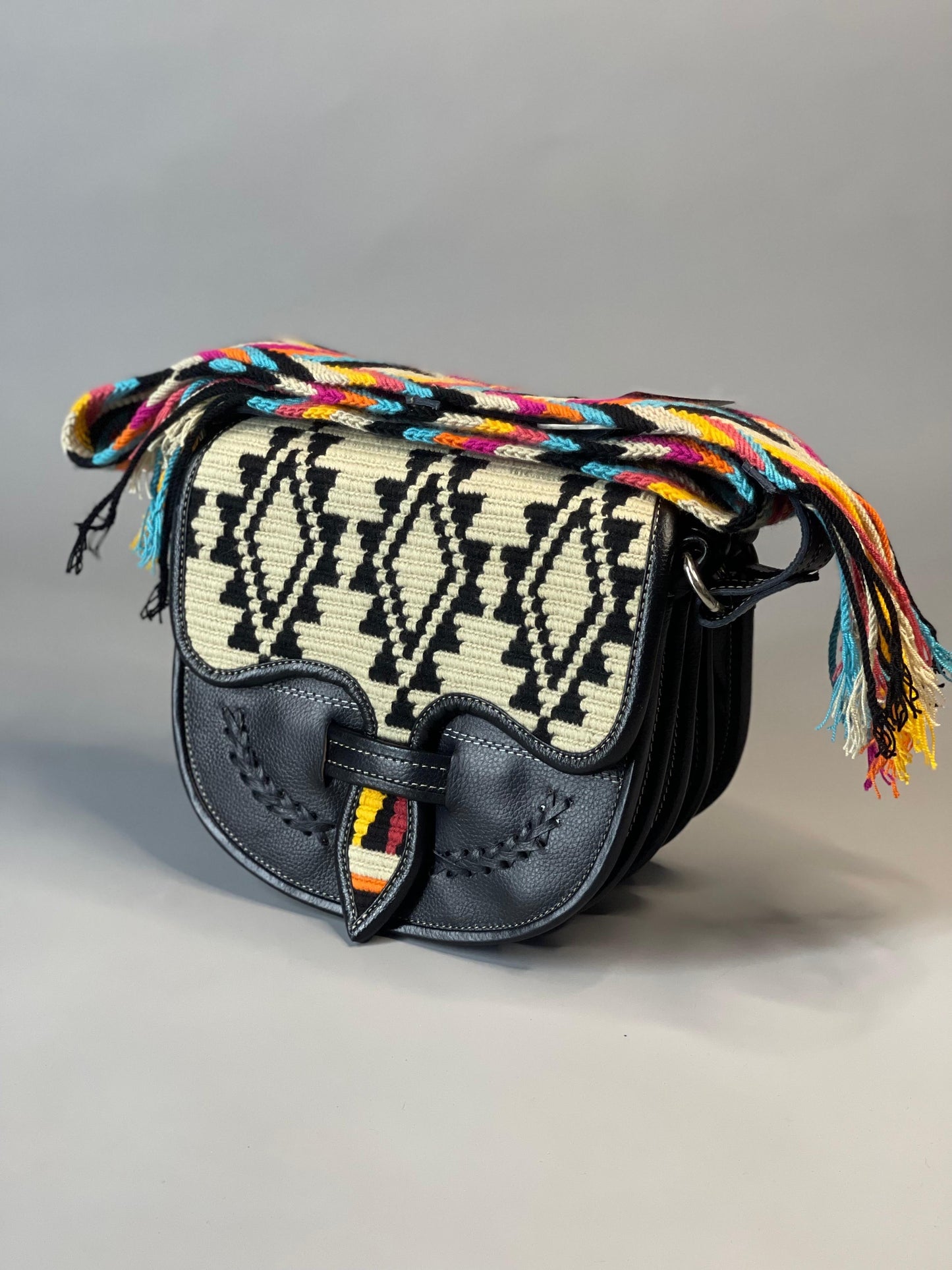 ⭐️ 👜CARRIEL WAYUU    (21x26cm)😍
