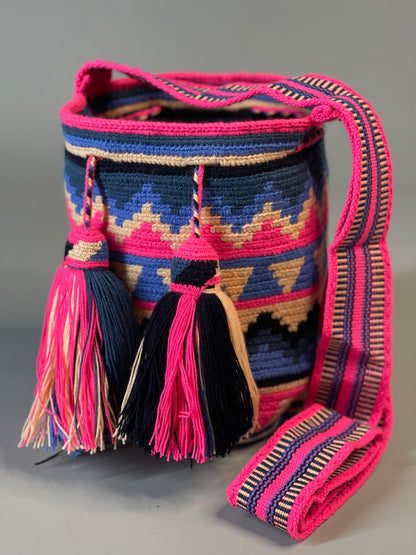Mochila MEDIANA Colección PREMIUM  🔥⭐️ (22x21)