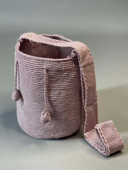 Mochila MEDIANA Hilo Brillante ☀️ (22x18)