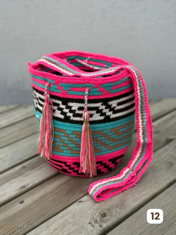 Mochila MEDIANA Tonos Pastel (22x18)⭐️