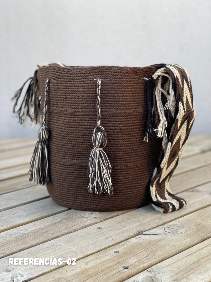 Mochila GRANDE Unicolor Tonos Tierra 🌎(31x28)